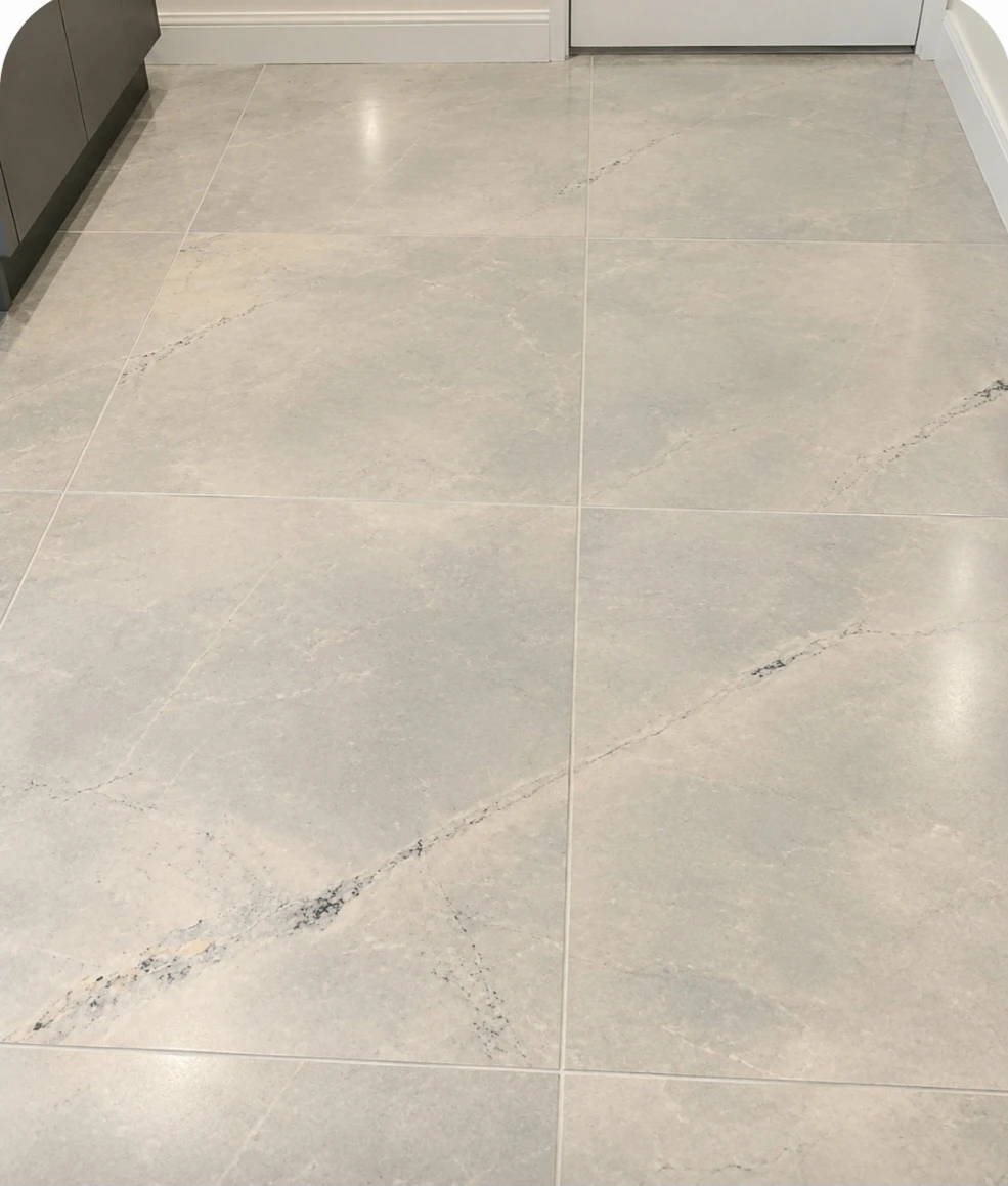 🛠Vinyl Flooring 12.08' x 0.67'🛠