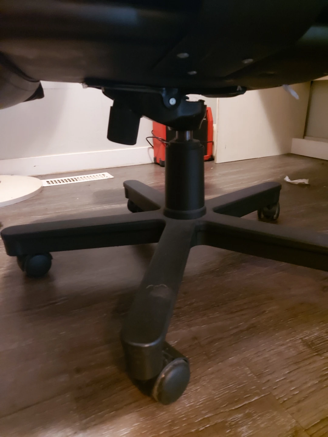 Black Office Chair - photo 4