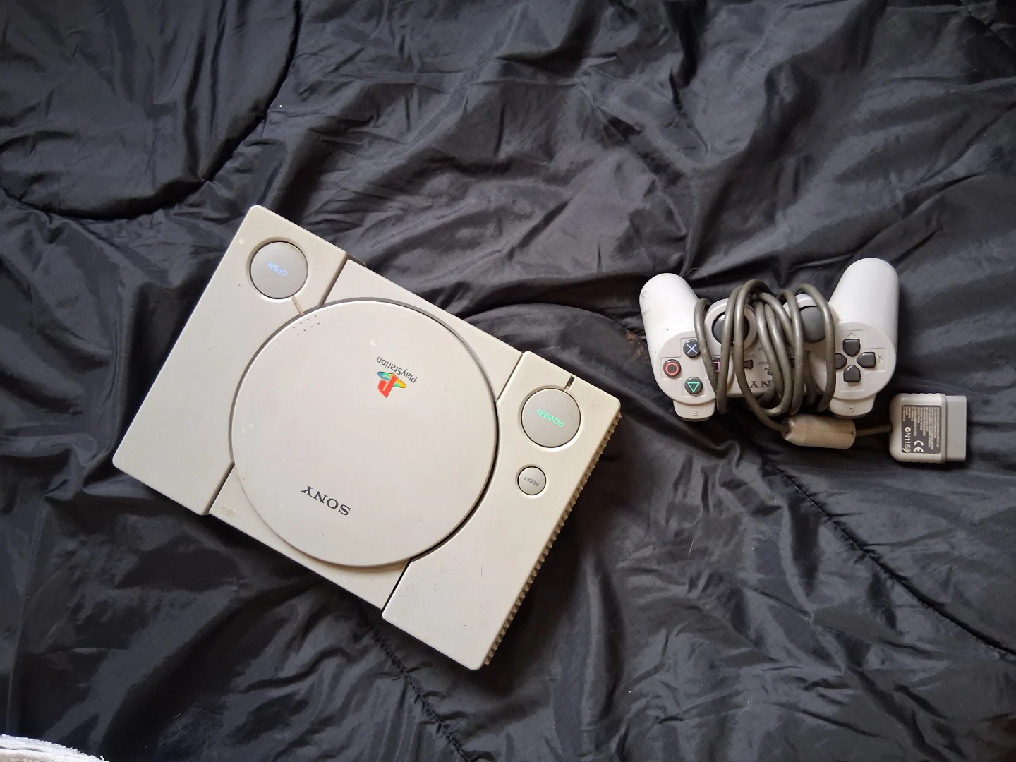 Sony PlayStation 1 Console with Controller