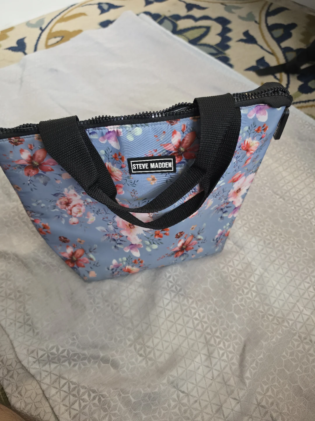 Steve Madden Floral Insulated Lunch Bag - photo 2
