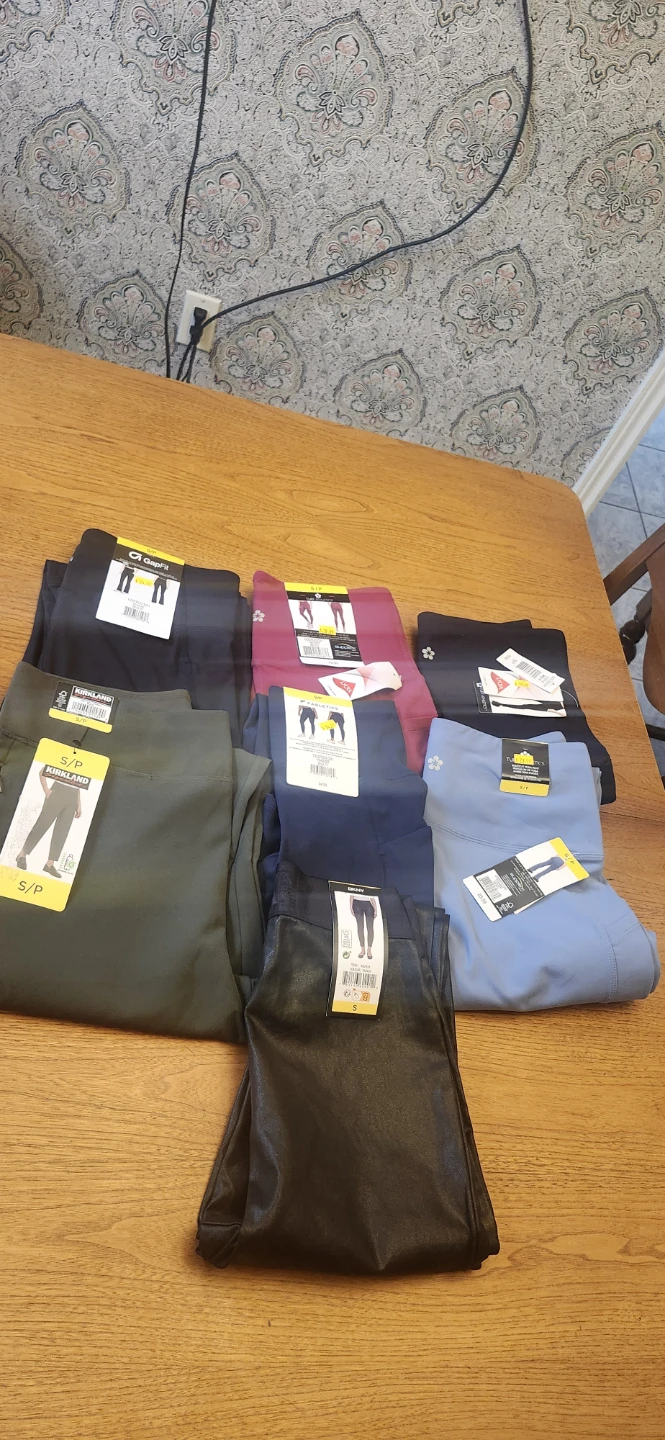 Assorted Women's Leggings Size Small