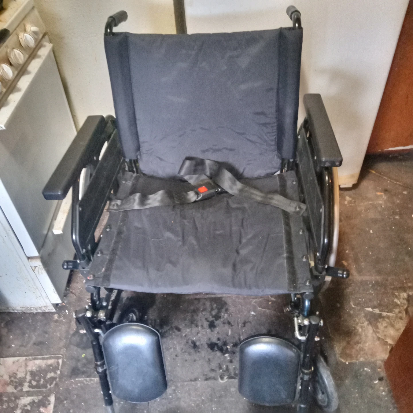 Standard Manual Wheelchair with Leg Rests - photo 5