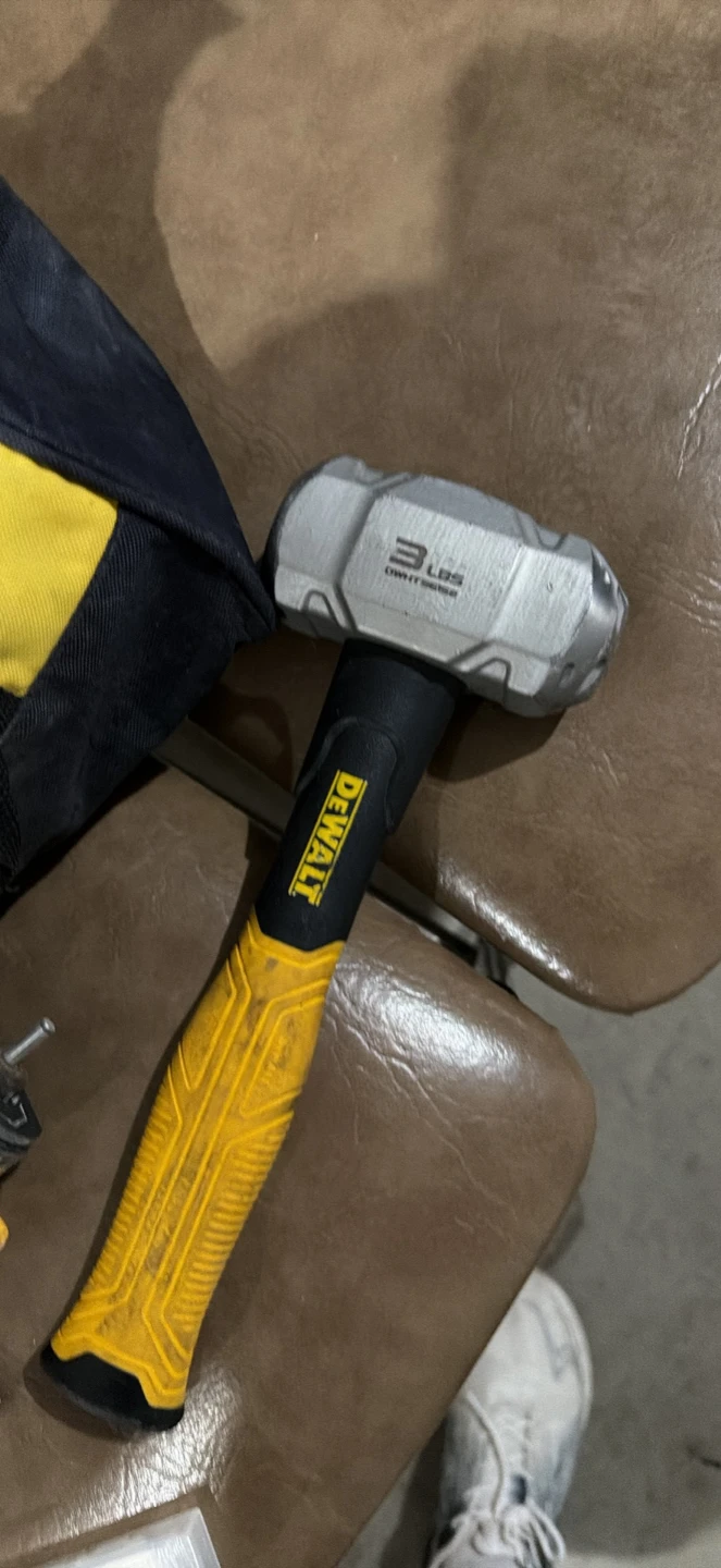 DeWalt Cordless Cut-Out Tool and Hand Tools Set - photo 2