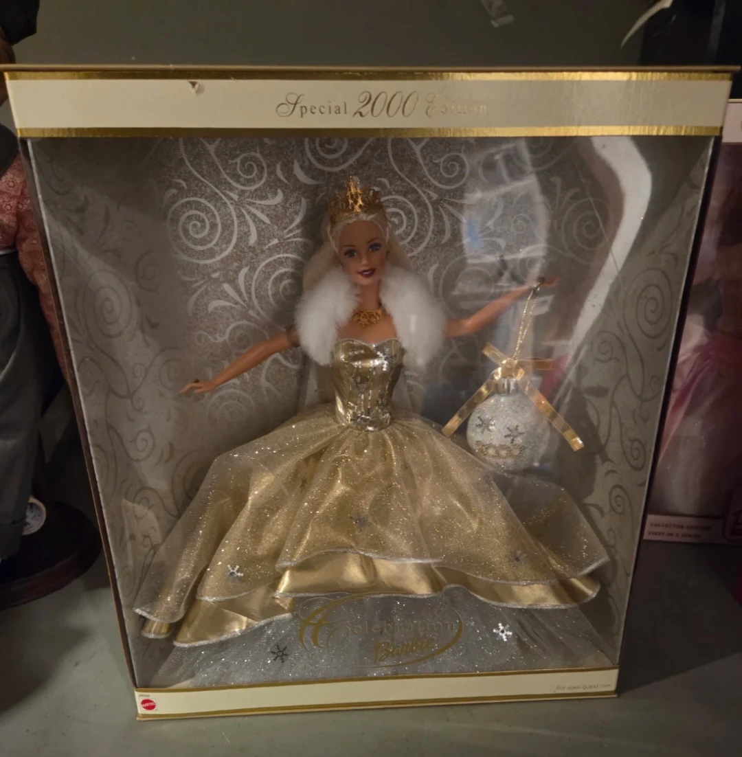 Special 2000 Edition Celebration Barbie Doll - photo 3