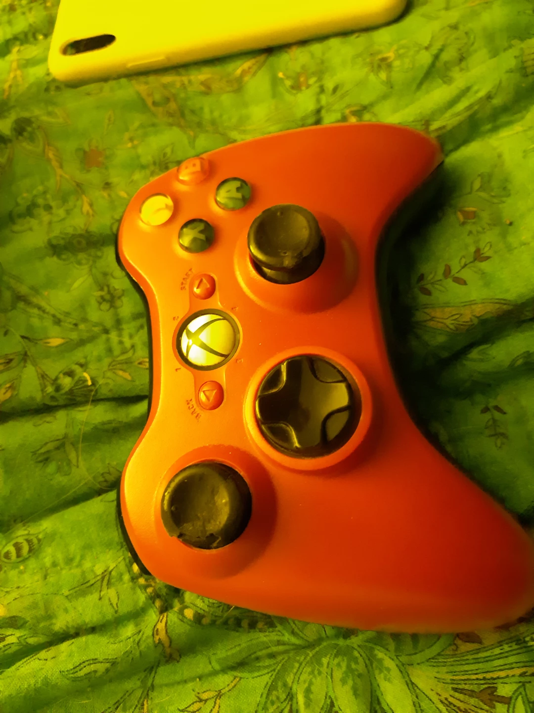 Red Xbox 360 Wireless Controller - photo 2