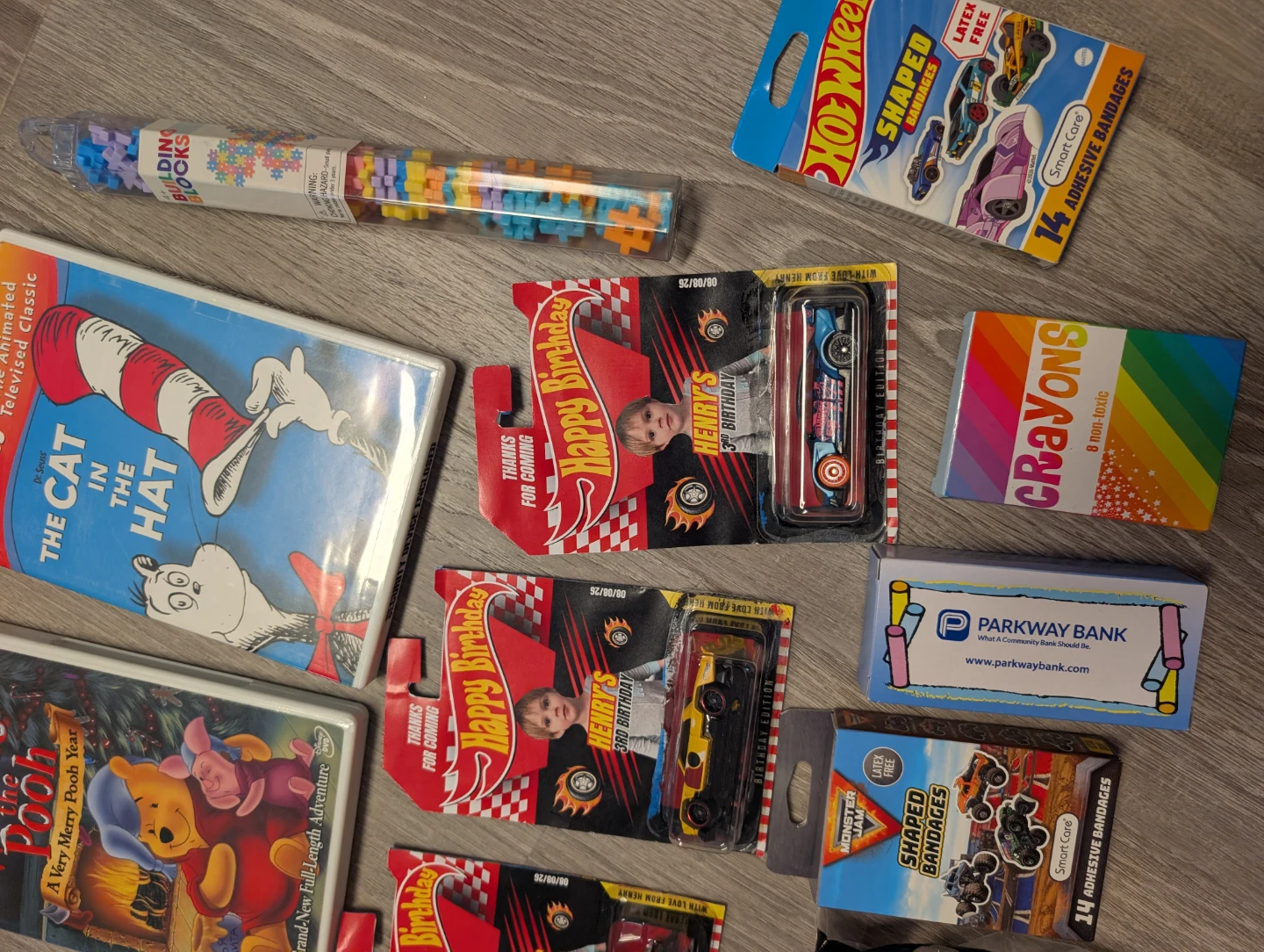 Lot of random small toys - photo 2