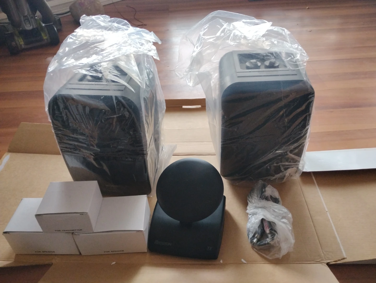 Recoton W440 Wireless Speaker System - photo 2