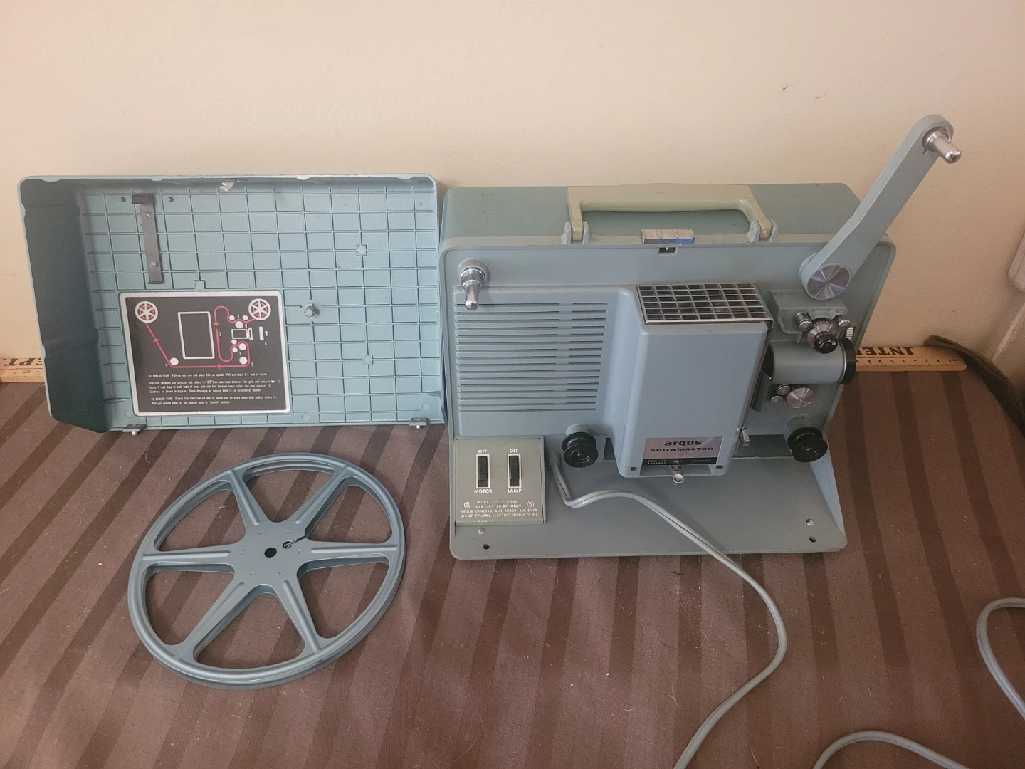 Argus Showmaster S-500 Film Projector