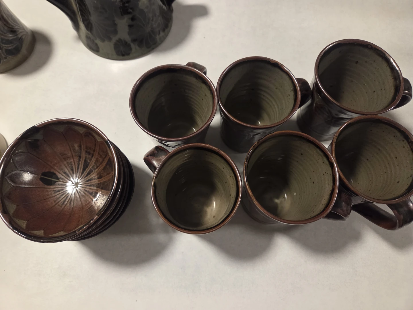 Stoneware Tea Set with Teapot and Mugs - photo 5