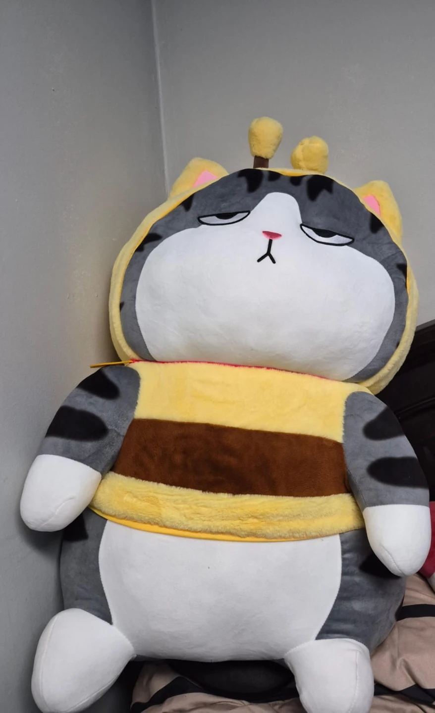 Giant Cat Plush – Brand New & Unused - photo 2