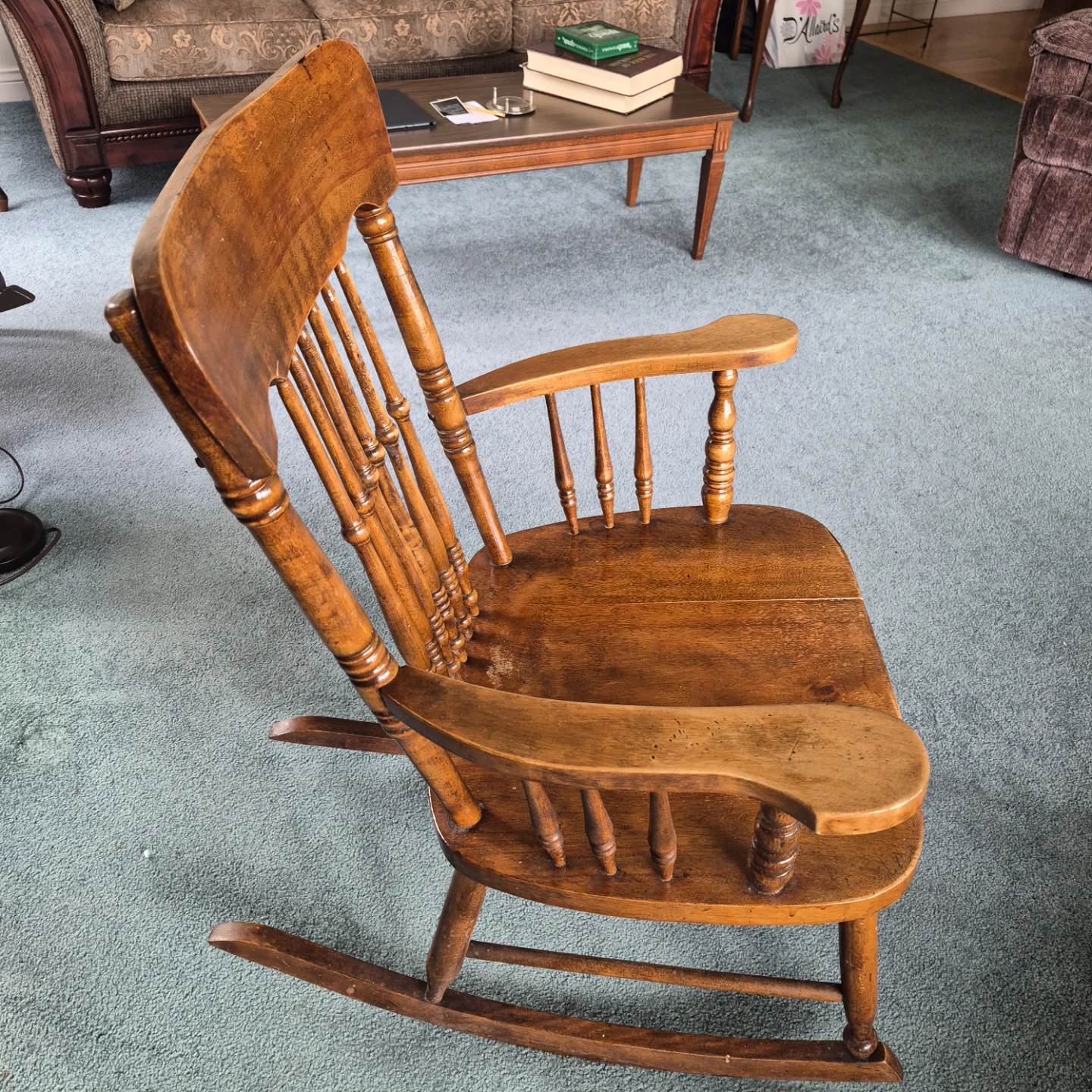 Classic Wooden Rocking Chair - photo 4