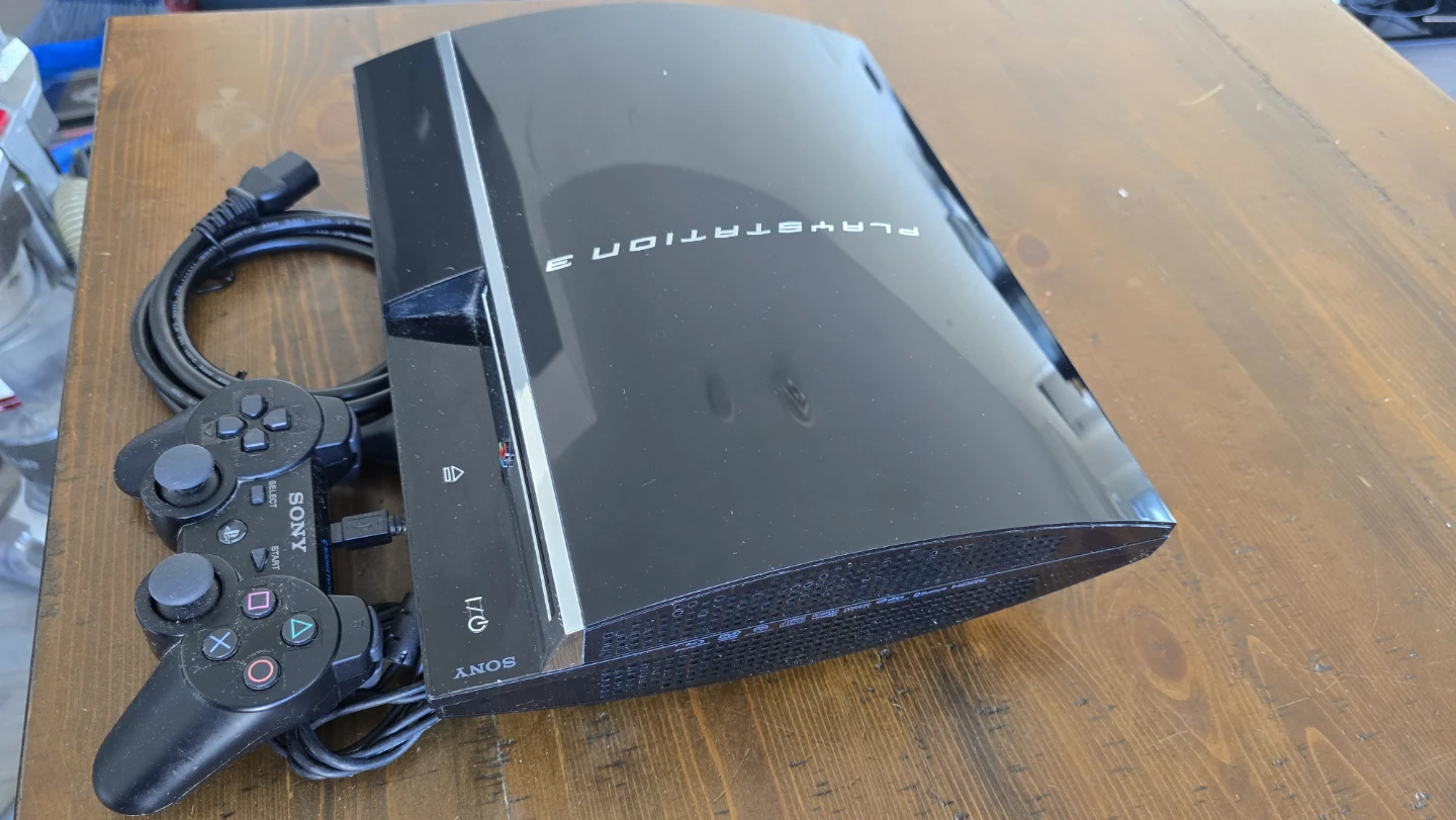 Sony PS 3 60GB Launch Edition - Back Compt (PS1/PS2/PS3) - photo 3