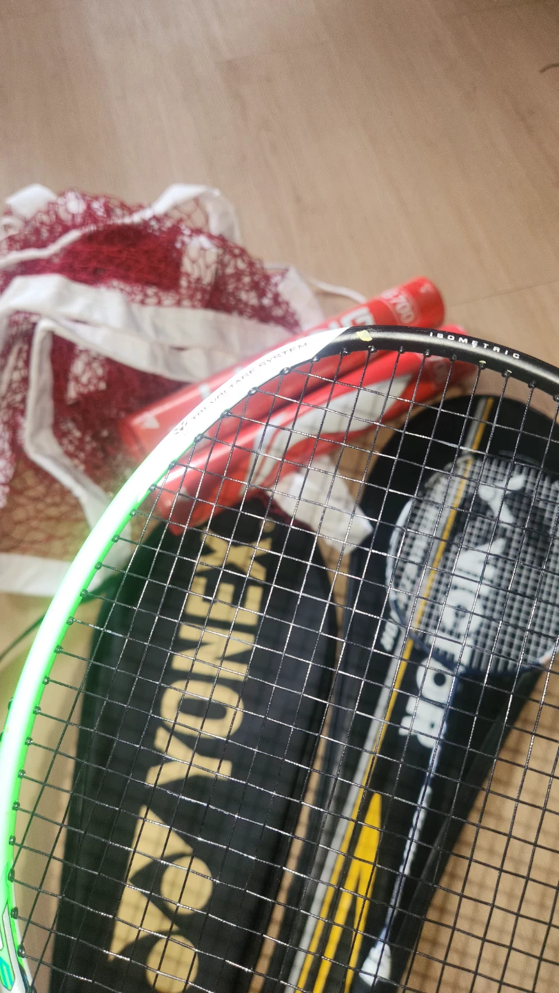 Yonex Voltric 7 DG and Head Helix Rackets combo - photo 4