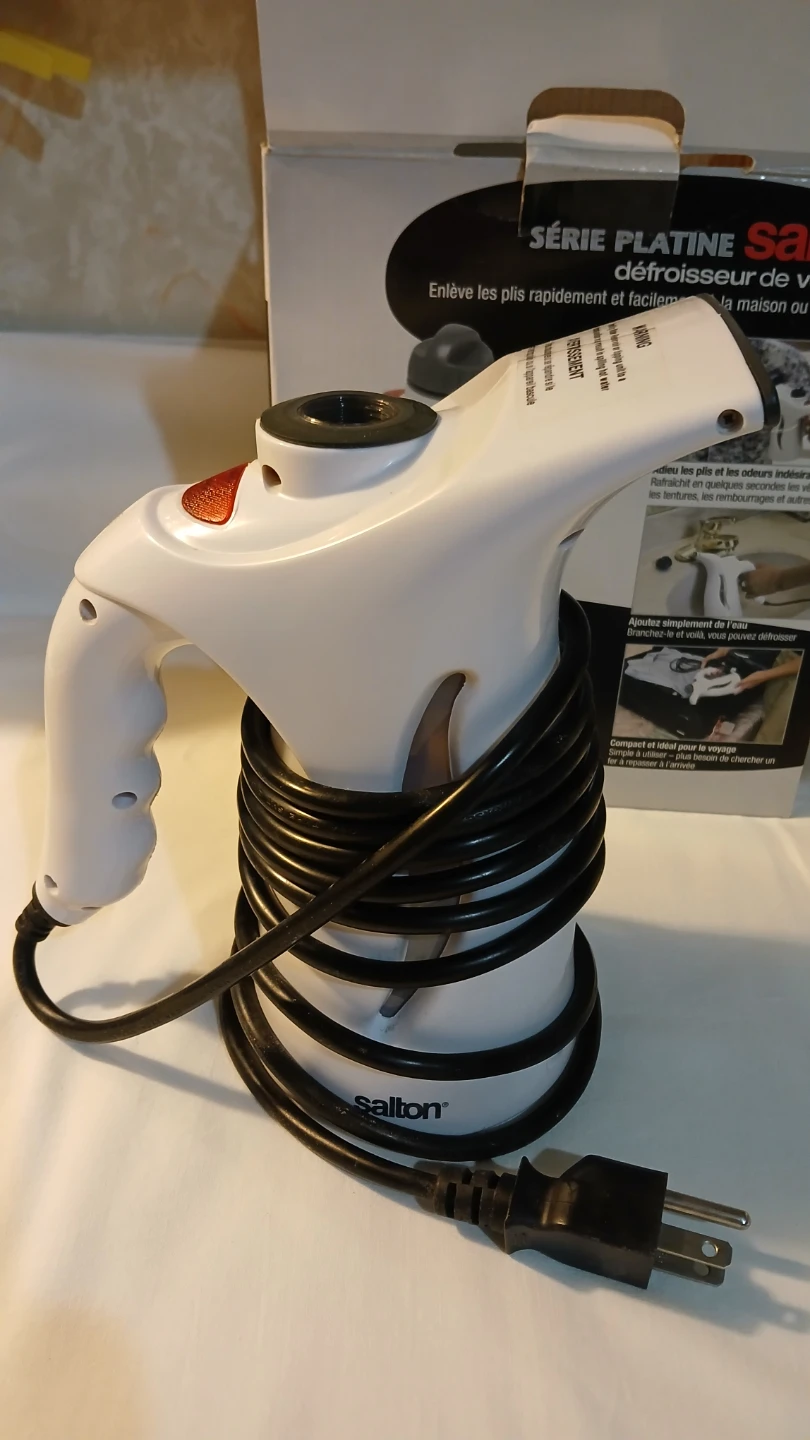 Salton fabric gand steamer for $20.00 - photo 2