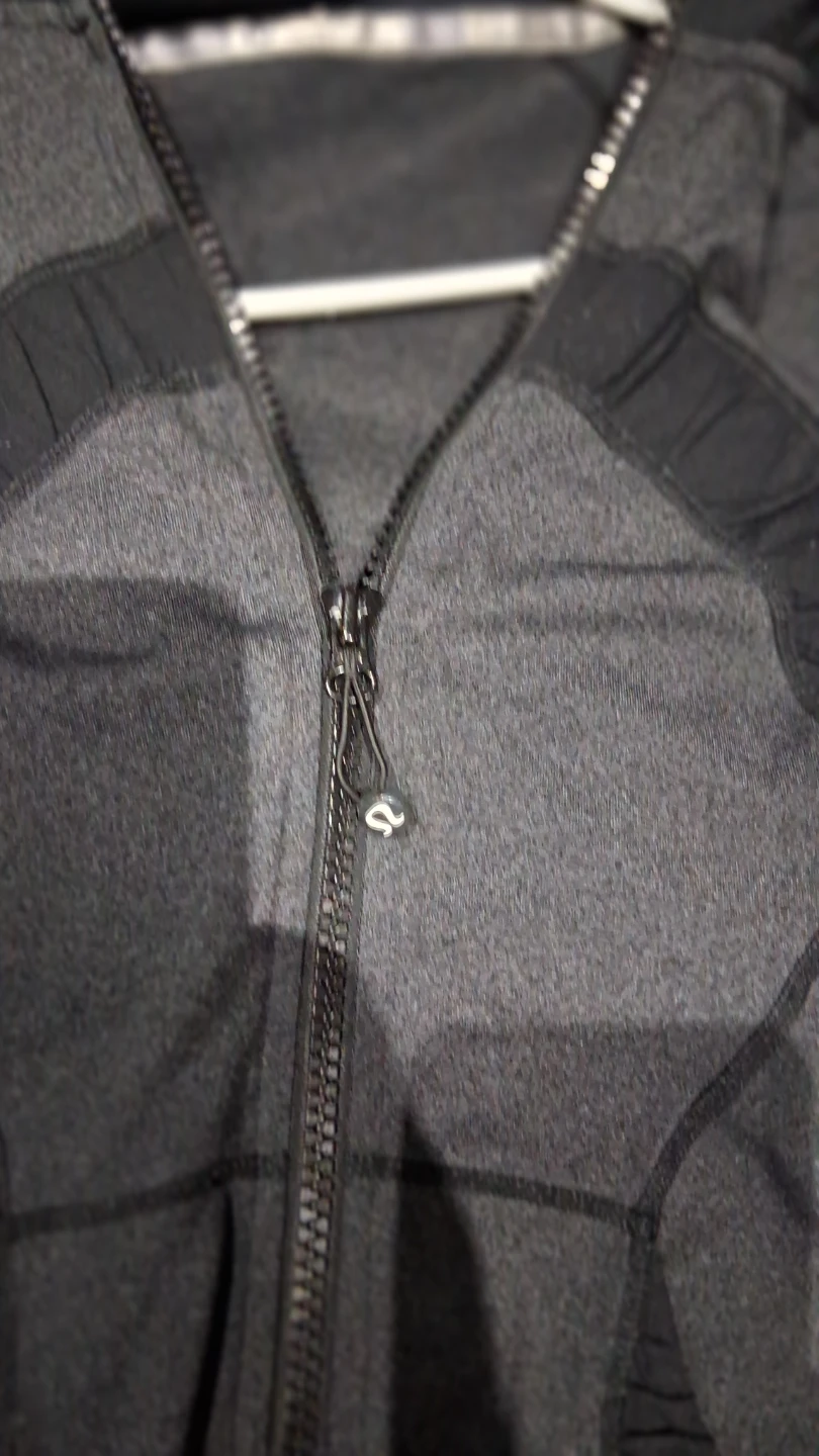 Lululemon Women's Zip-Up Hoodie size 6