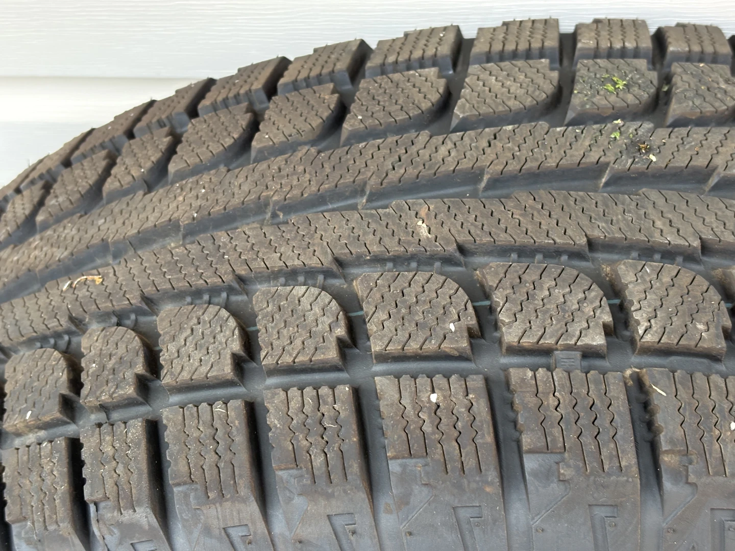 Antares Grip 20 Tire 265/70R17 - photo 2