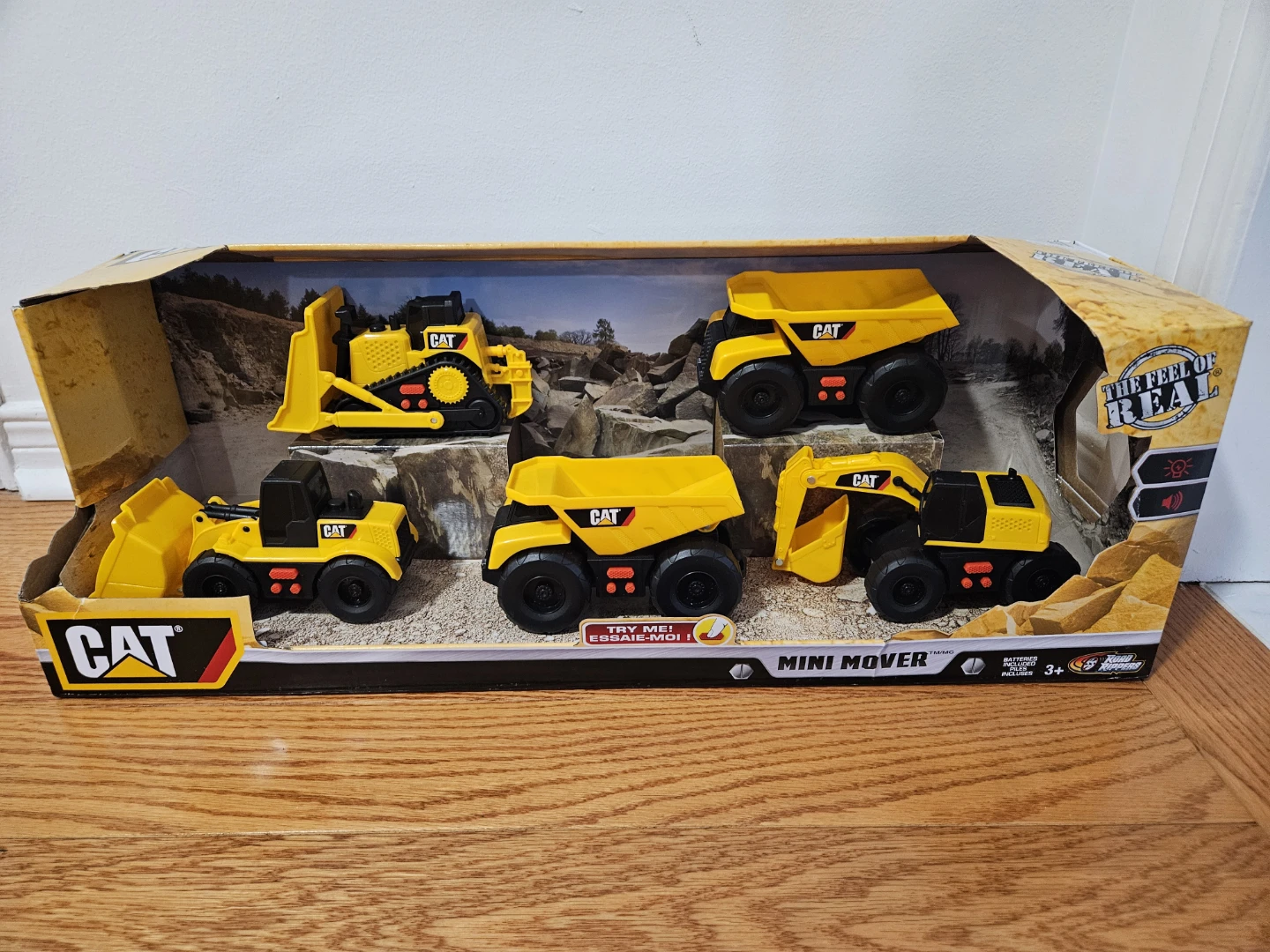 CAT Mini Mover Construction Vehicle 5-Piece Set