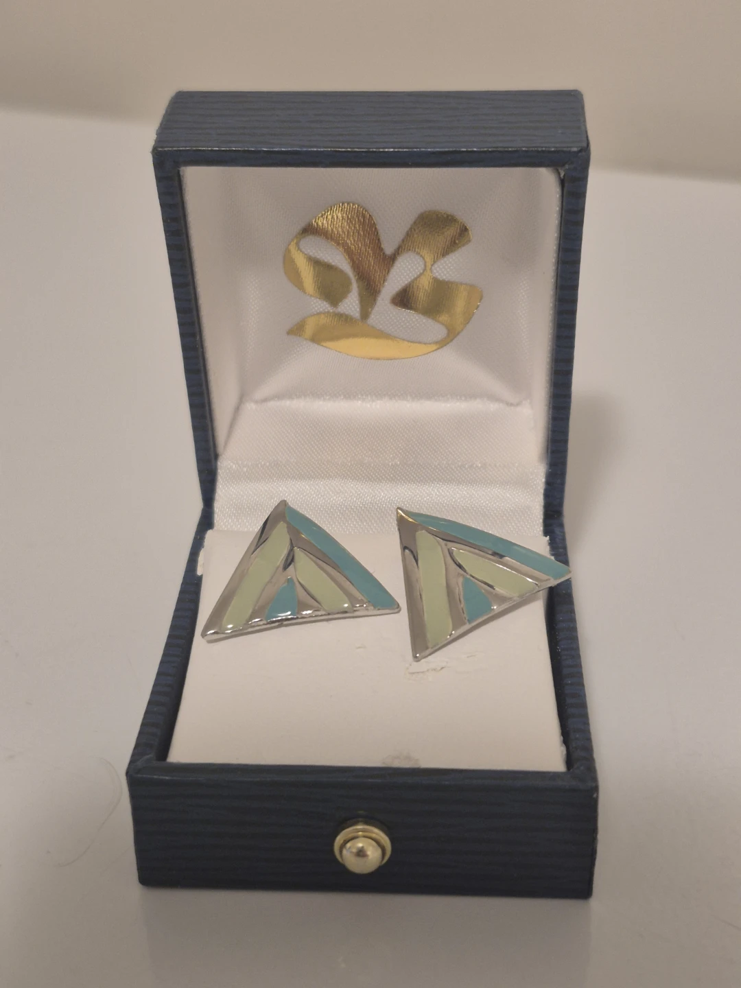 Triangle Enamel Stud Earrings 🏈