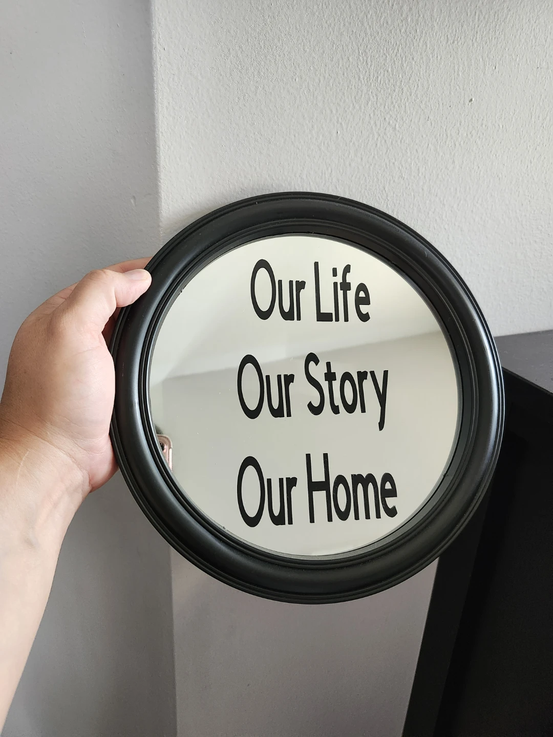 Black Round Wall Mirror