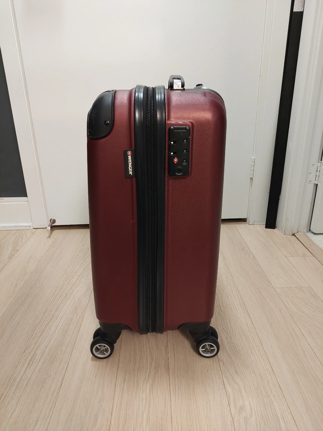 SWISSGEAR Wenger Luggage - photo 3