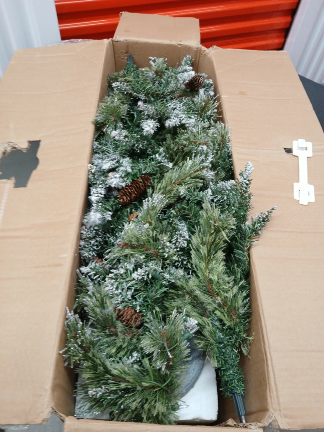 4ft Christmas trees 2-Piece Pre-Lit Holiday Porch Set plug in - photo 3