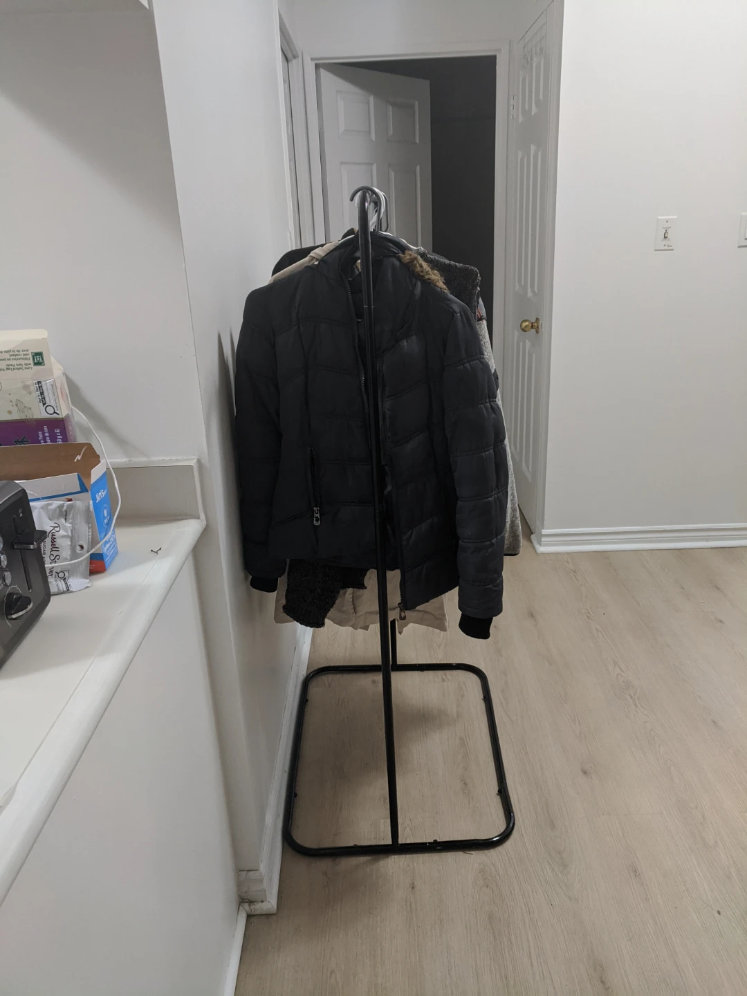 Black Metal Clothing Rack - photo 3