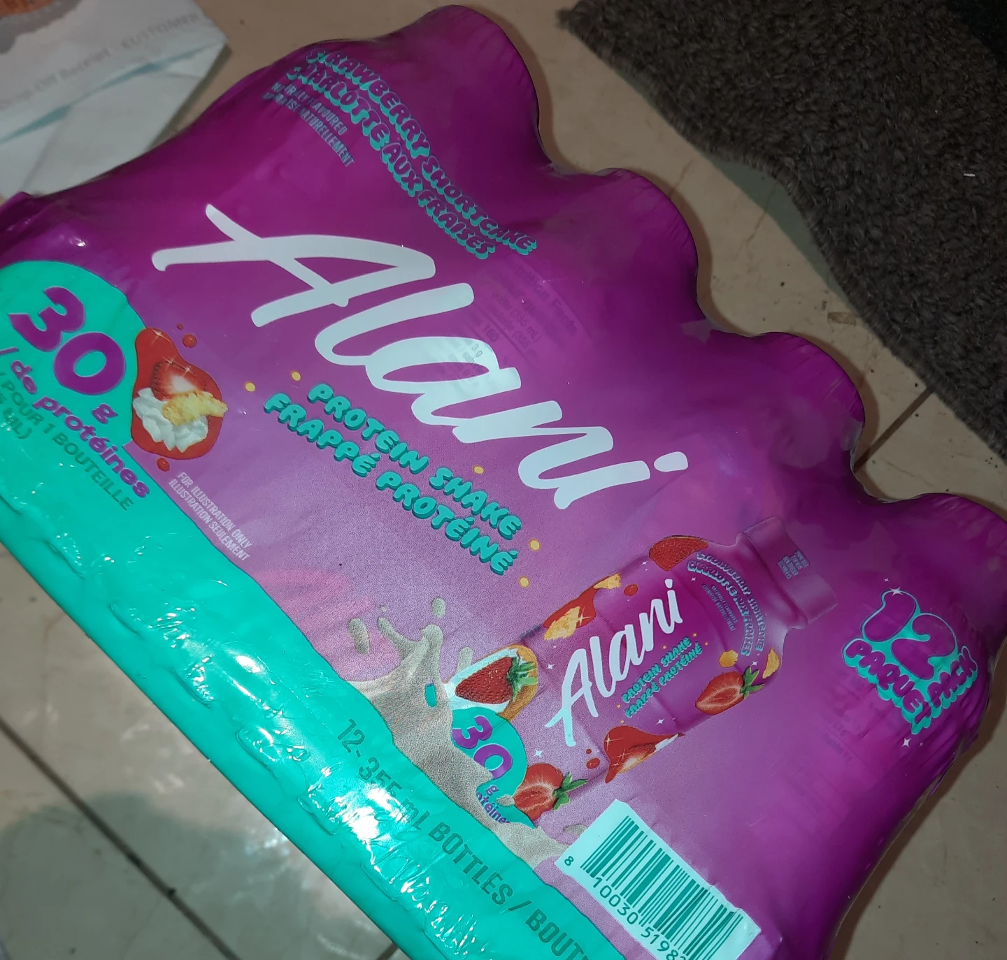 NWT Alani Strawberry Shortcake Protein Shake 12-Pack
