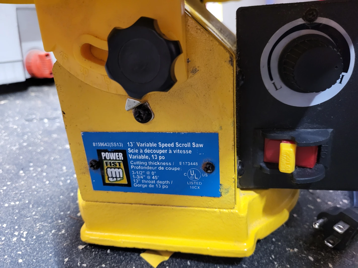 Power Fist 13 inch Variable Speed Scroll Saw - photo 2