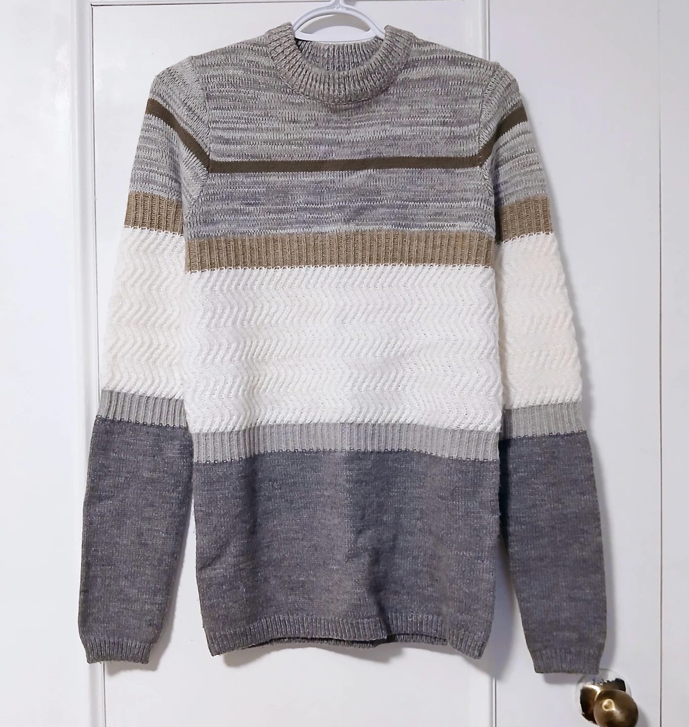Women XS Knit Sweater