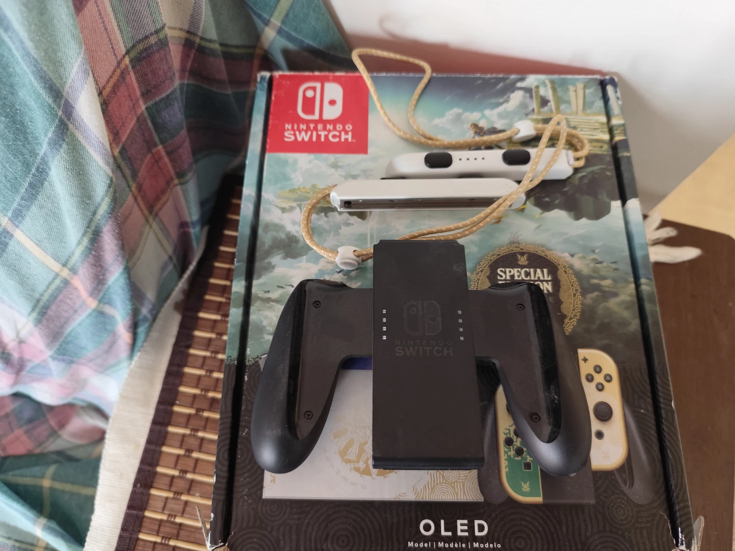 Nintendo Switch OLED Model Zelda Special Edition - photo 2