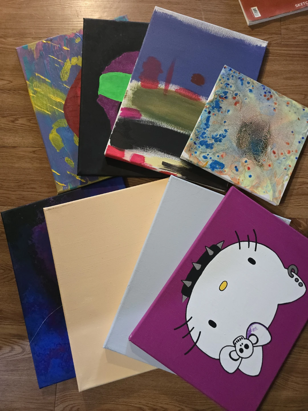Bundle of 12 x 16 inch canvases
