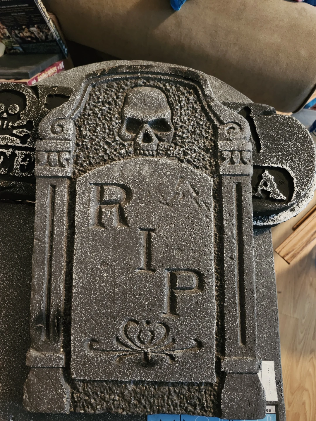 Set of 7 Halloween Tombstone Decorations - photo 4