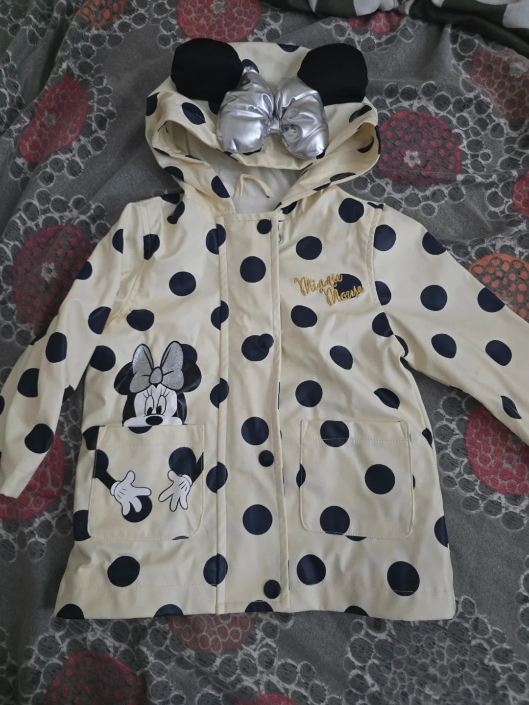 🏈 Disney Minnie Mouse Raincoat 9-12 M