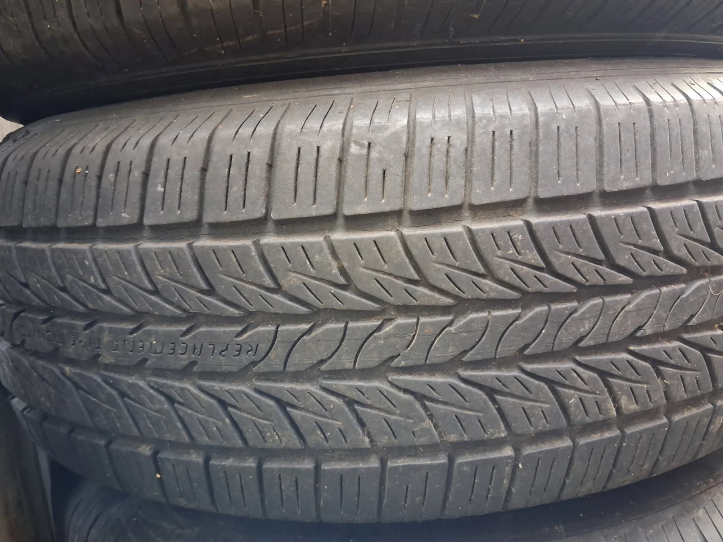 Set of 4 Tires and Rims 225/65 R17 - photo 3