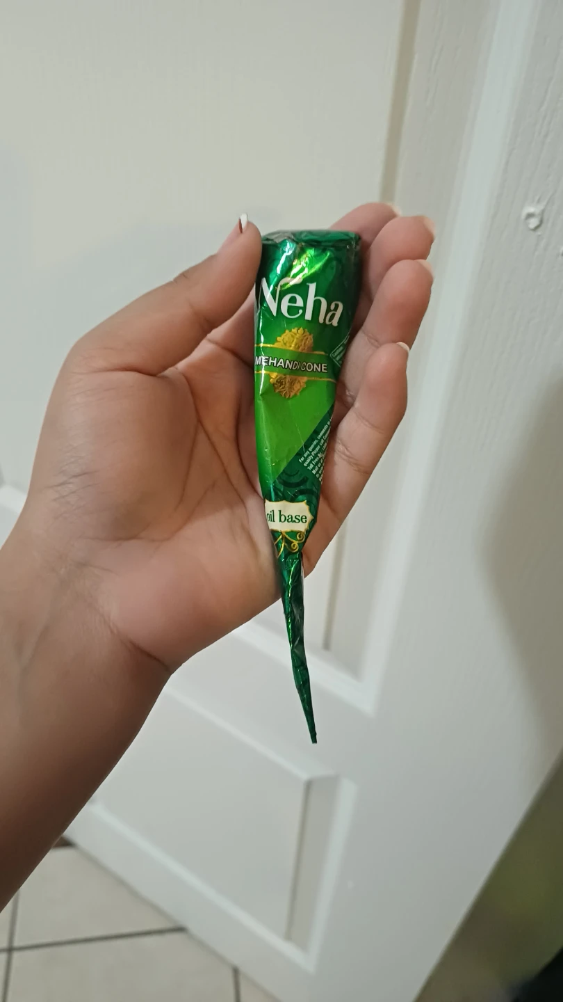 Neha Mehandi Cone Oil Base🏈