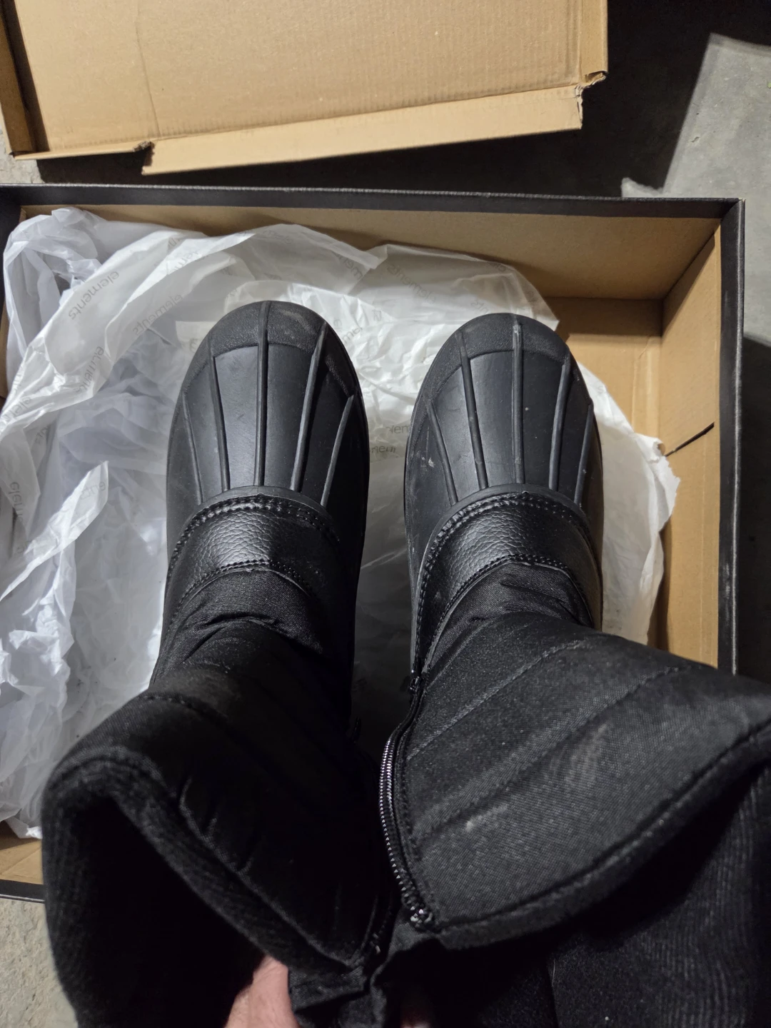 Element Winter Boots size 9