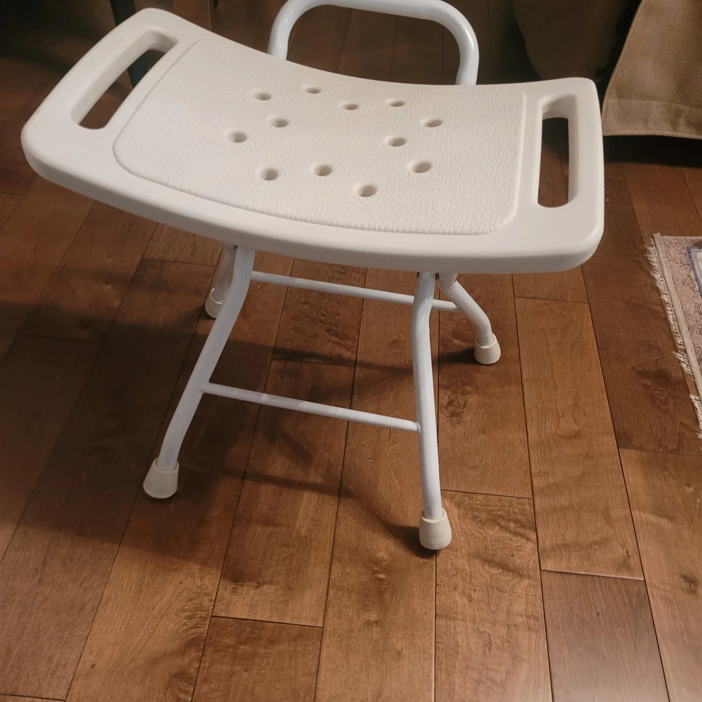 FOLDING SHAWER OR TUB BENCH