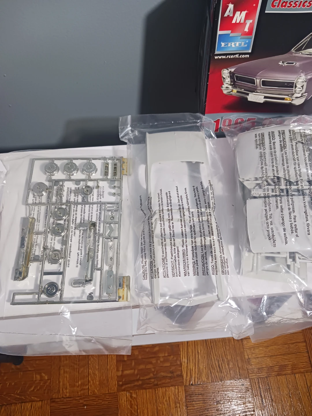 AMT Ertl 1965 Pontiac GTO Model Kit - photo 5