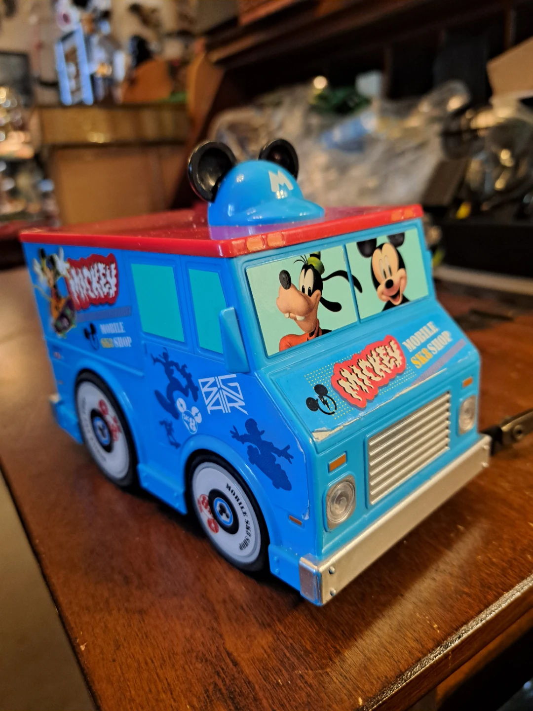 Mickey Mouse Mobile Sk8 Shop Toy Van