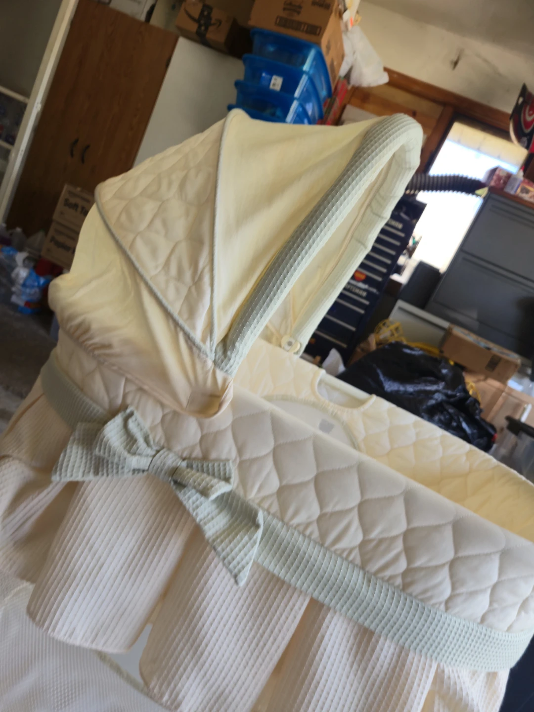 Kolcraft Cuddle ’n Care Light Vibes Mobile Rocking Bassinet - photo 3