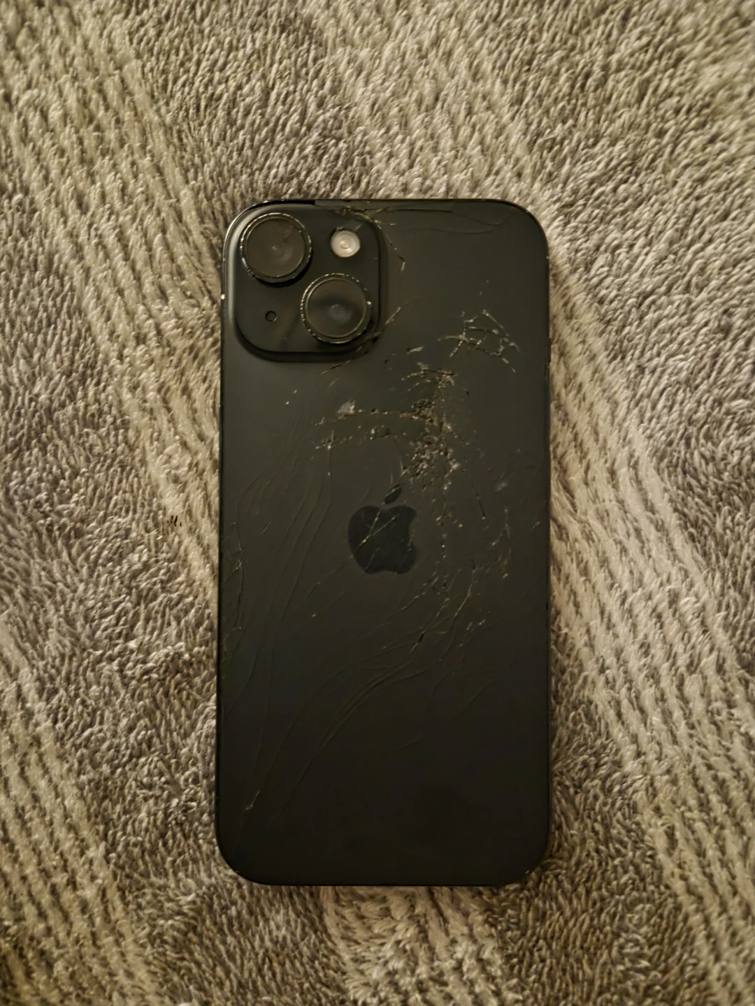 iPhone 15 - 128gb - Unlocked - photo 5