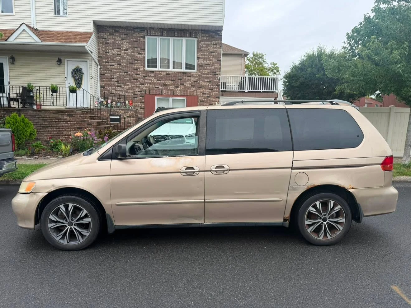 2001 Honda Odyssey LX 18200 miles - photo 3