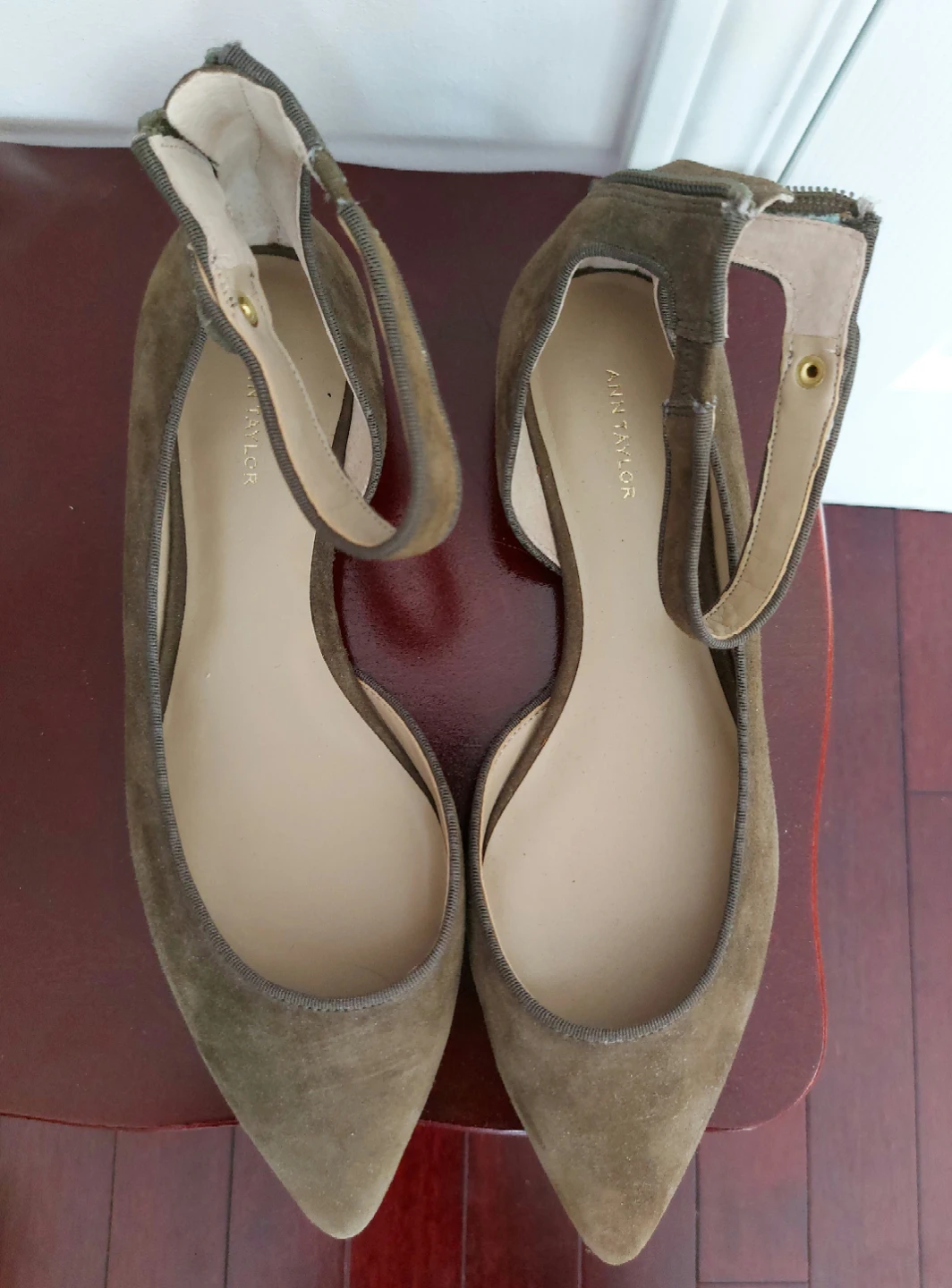 Ann Taylor Brown 8M Women's Heels