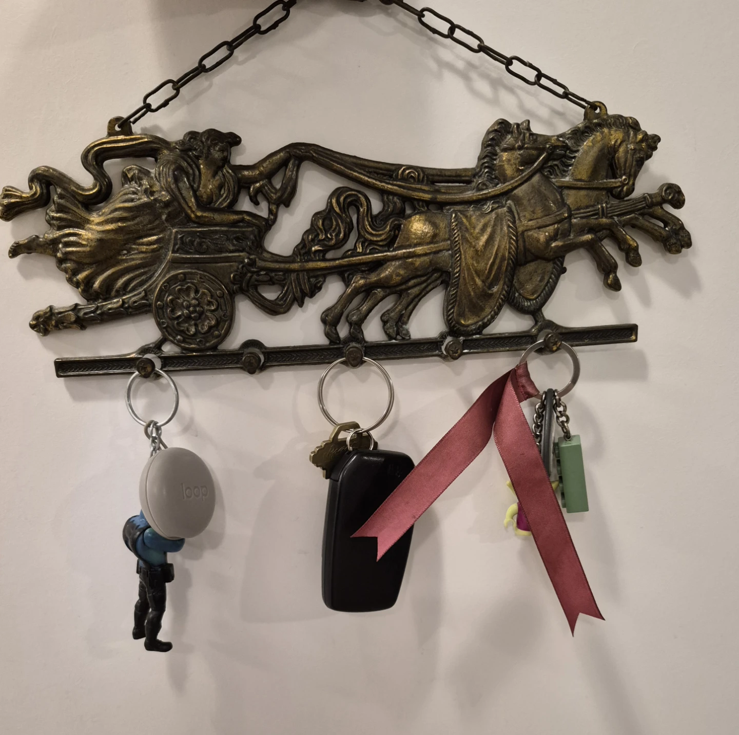 Vintage Chariot Wall Mounted Key Holder