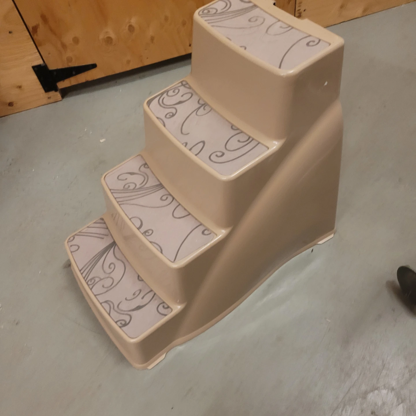 Tan Four-Step Pet Stairs - photo 2