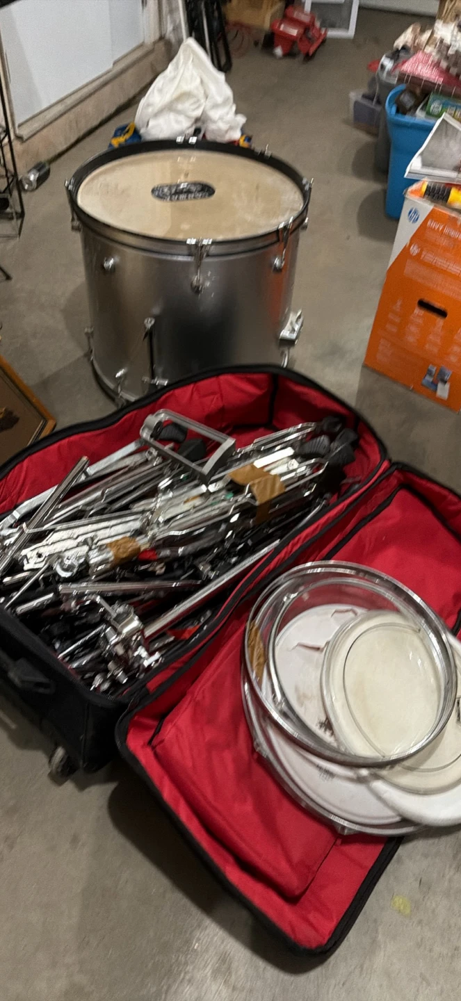 Danmar Bass Drum with Drum Hardware and Case