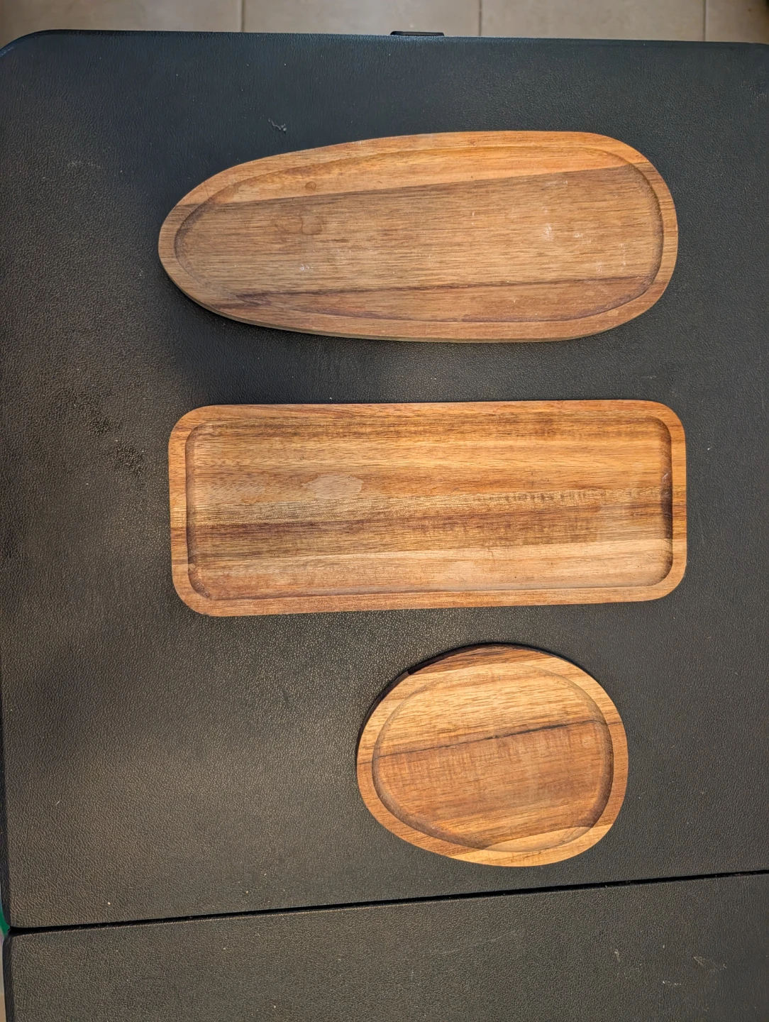 Set of 3 Acacia Wood Serving Trays