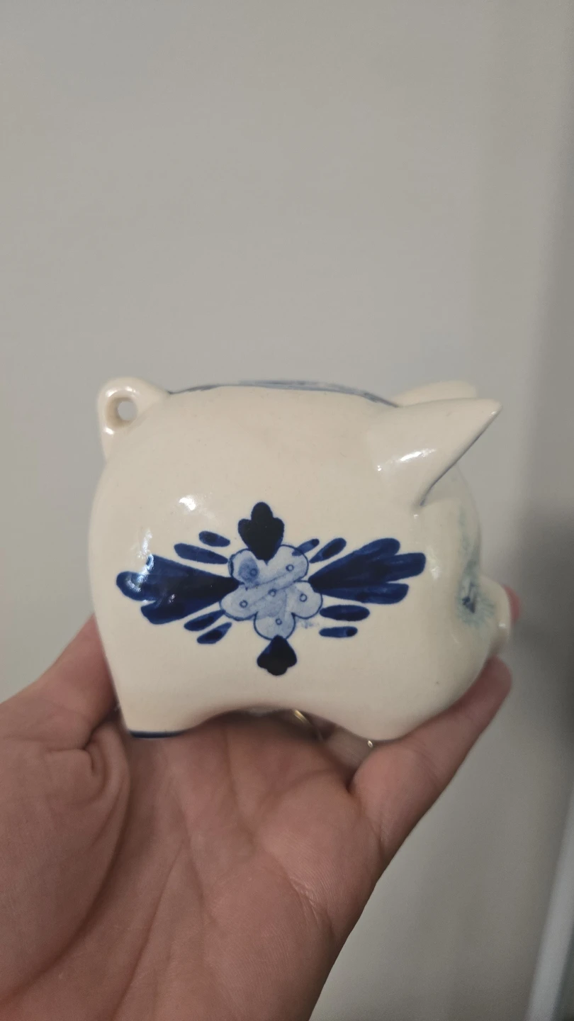 Hand-painted Delft Blue ceramic piggy bank - photo 4