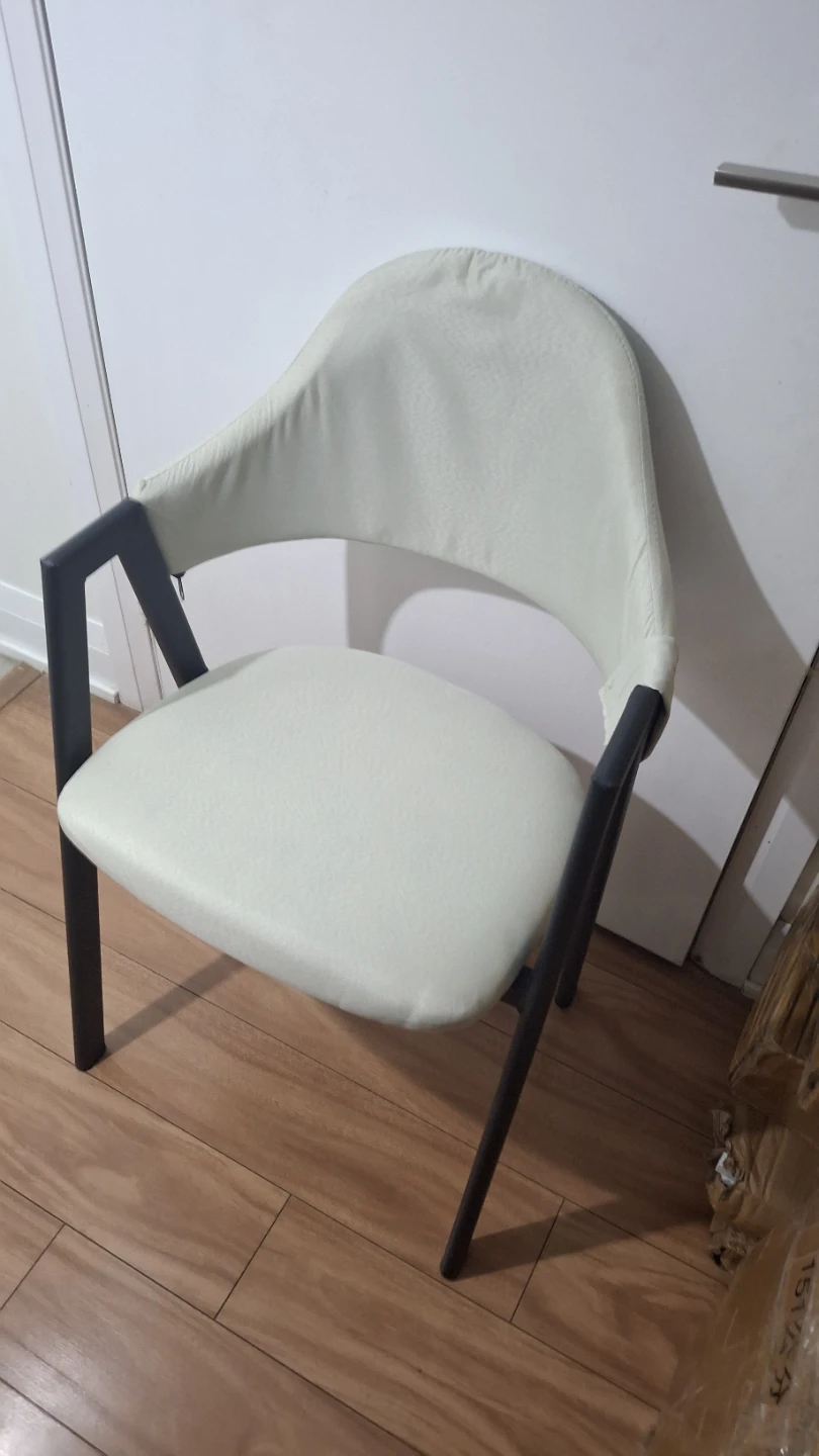Dining table and chair set (three chairs and table)   🏈 - photo 2