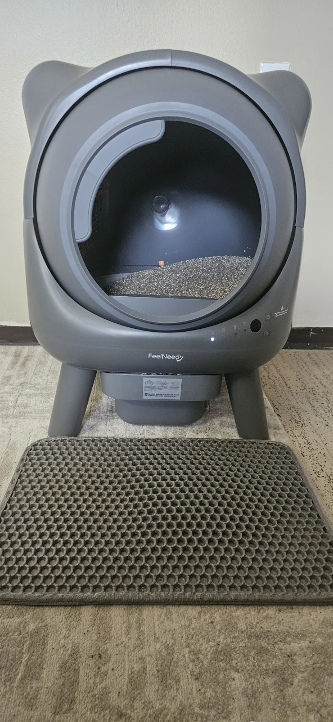 FeelNeedy Automatic Self-Cleaning Cat Litter Box - photo 3